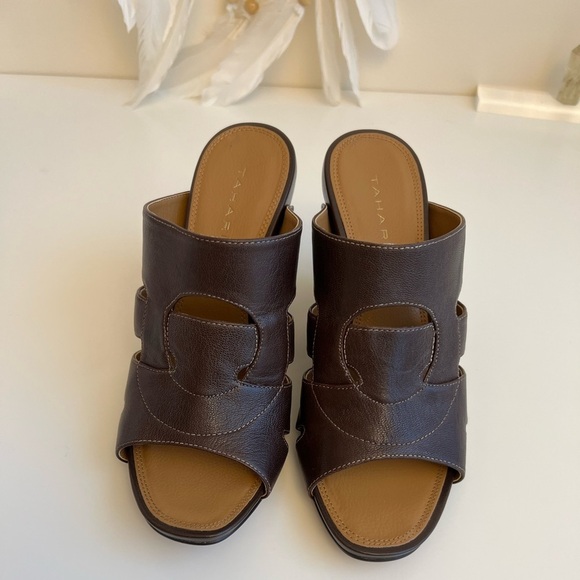 Tahari Brown Leather open Toe Sandals/ clogs - Picture 2 of 14